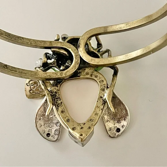 Betsey Johnson Vintage Critters Art Deco Rosebud Bug Fly Hinged Bangle Bracelet - Picture 9 of 12